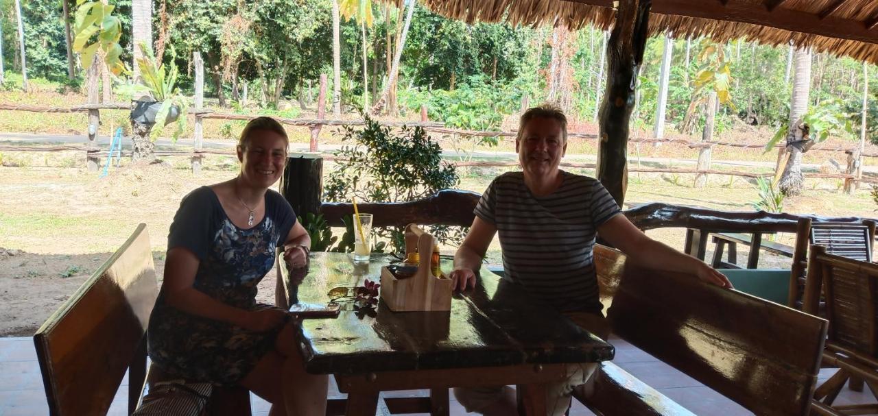 Kohjum Freedom Resort Koh Jum Ngoại thất bức ảnh