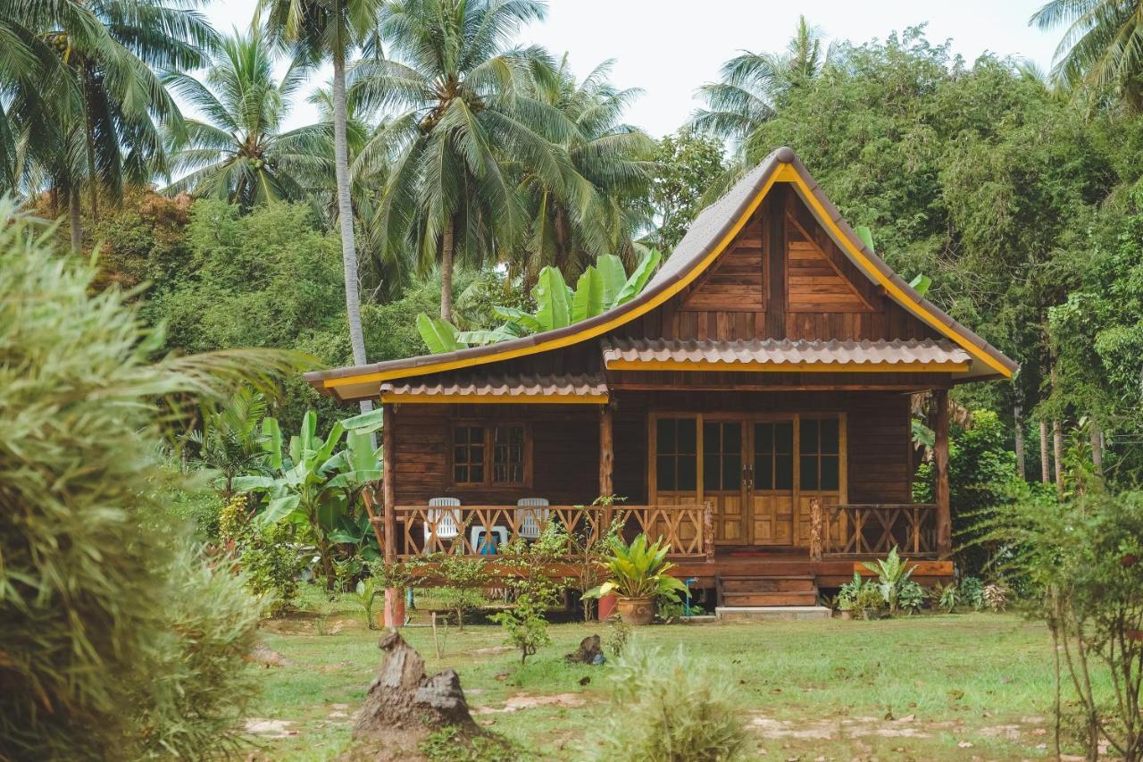 Kohjum Freedom Resort Koh Jum Ngoại thất bức ảnh