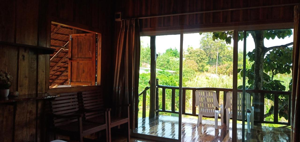 Kohjum Freedom Resort Koh Jum Ngoại thất bức ảnh