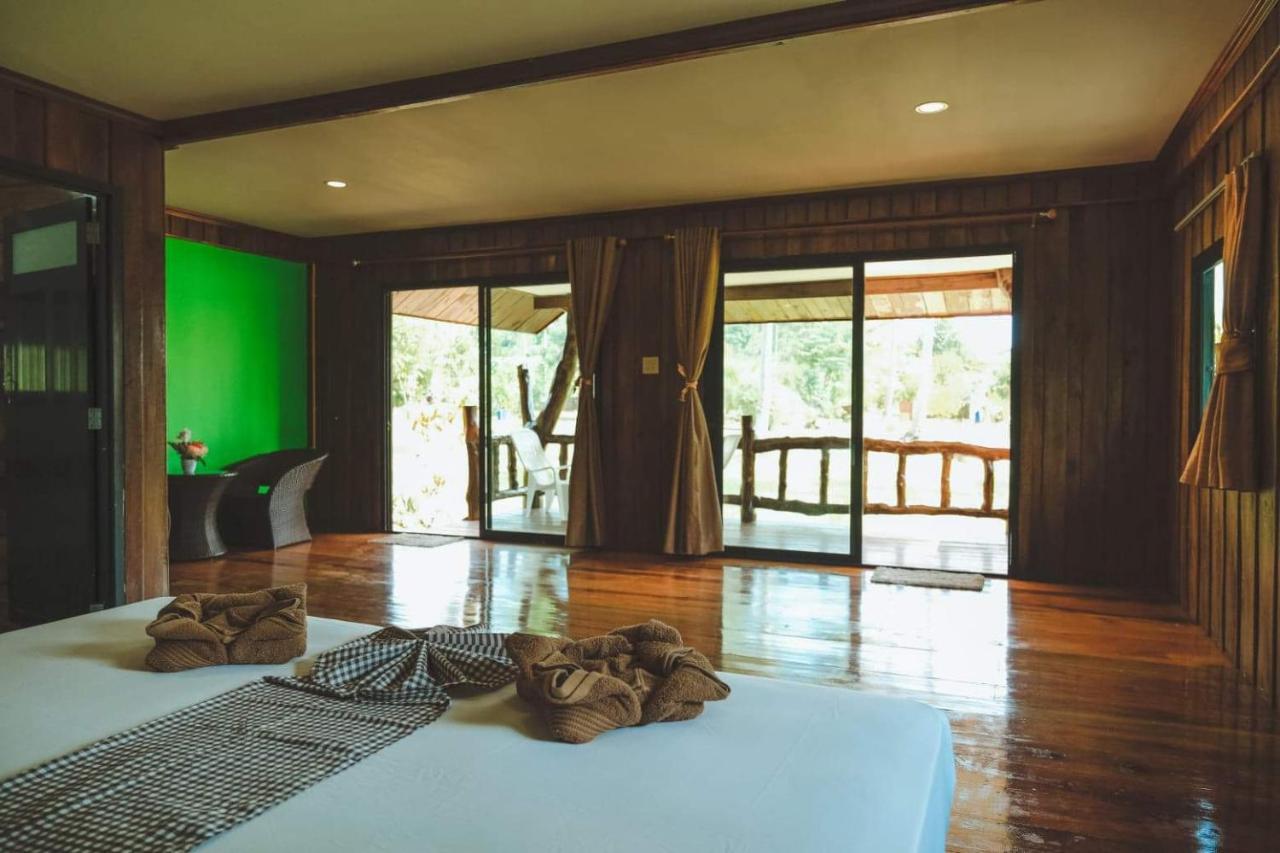 Kohjum Freedom Resort Koh Jum Ngoại thất bức ảnh
