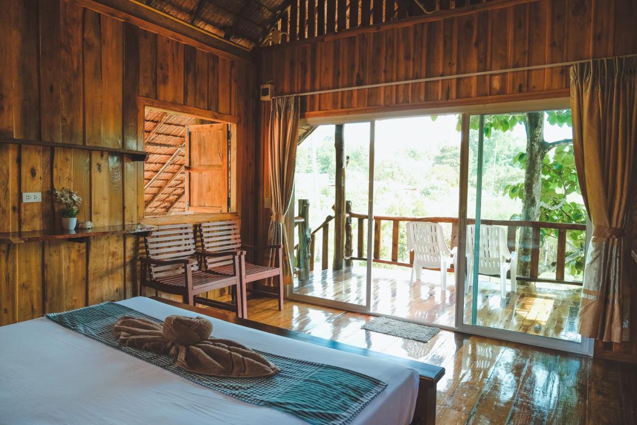 Kohjum Freedom Resort Koh Jum Ngoại thất bức ảnh