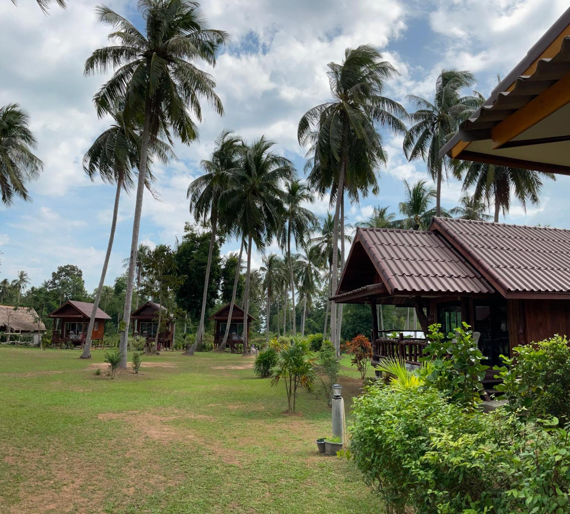 Kohjum Freedom Resort Koh Jum Ngoại thất bức ảnh