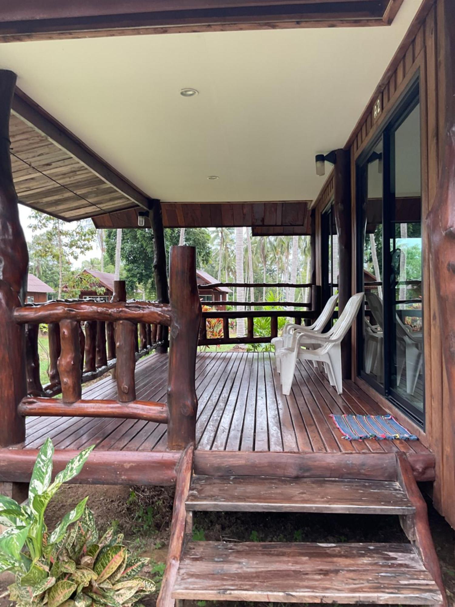 Kohjum Freedom Resort Koh Jum Ngoại thất bức ảnh
